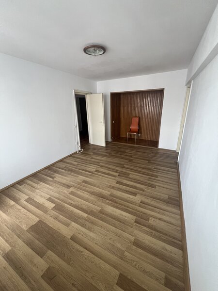 Stefan Cel Mare, Dorobanti, bloc Perla,