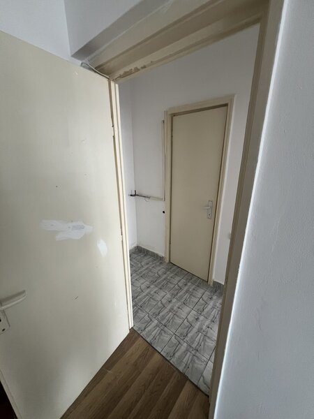 Stefan Cel Mare, Dorobanti, bloc Perla,